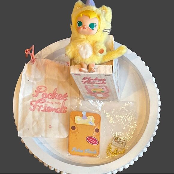 Pop Mart Baby Molly Pocket of Friends Enjoy The Sunshine - Picture 14 of 16